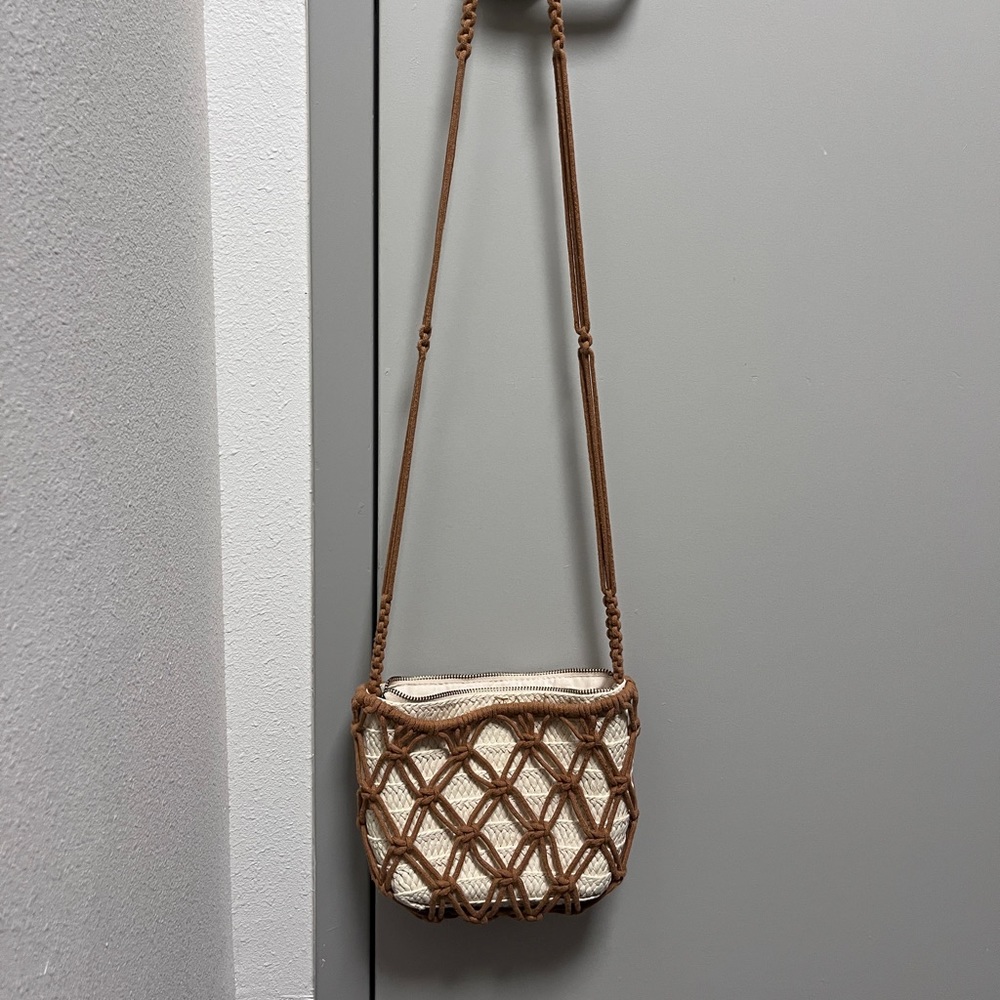 Universal Thread Purse